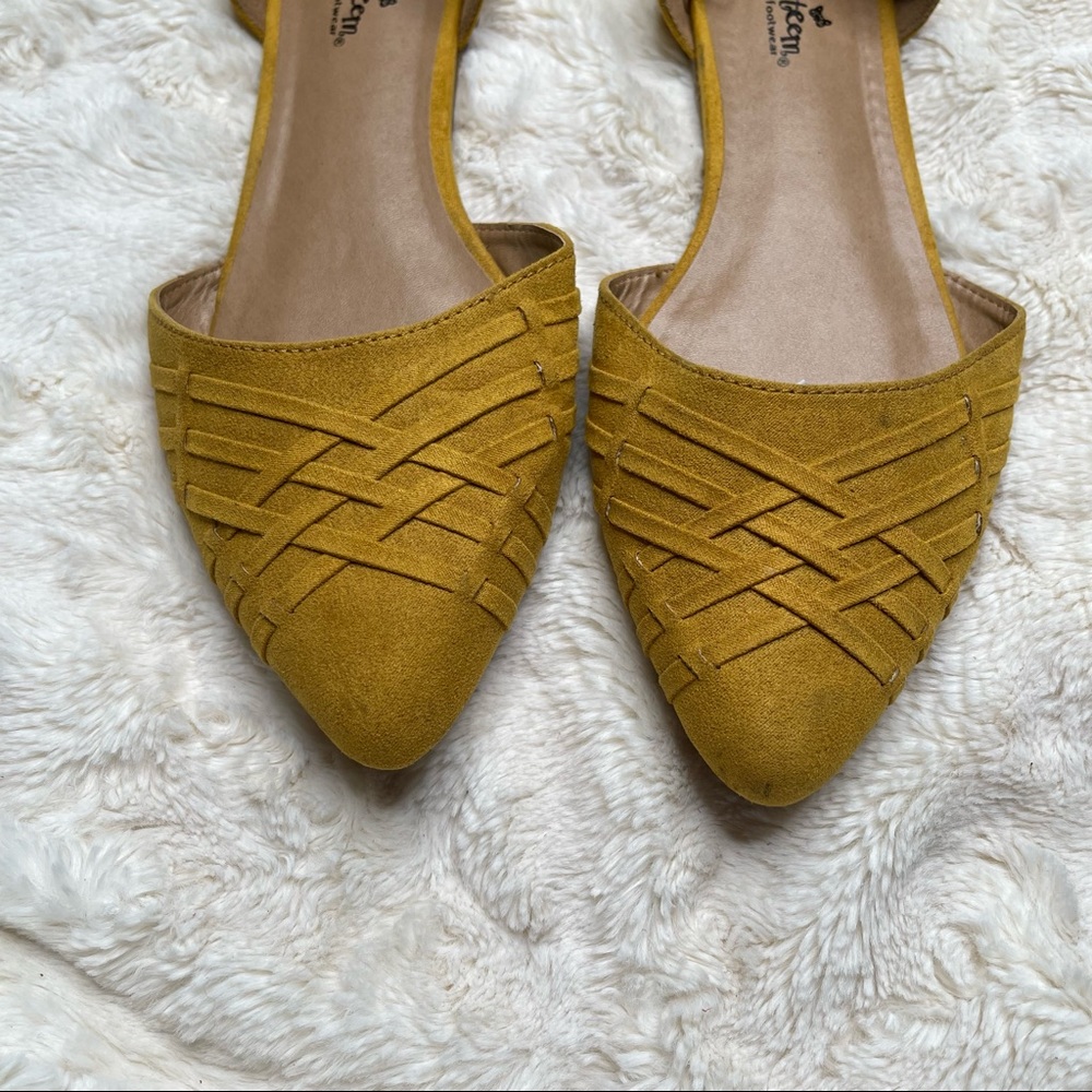 Self esteem Mustard Yellow Pointy Toe Flats Size 10 - Picture 2 of 7